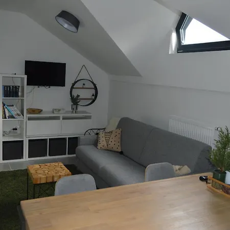 アパート Apartma Med Smrekami Golte